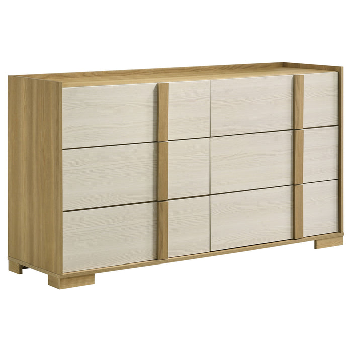 Hyland 4 & 5 Piece Bedroom Set E.King & Queen - Orbit Furniture (Richmond,BC)