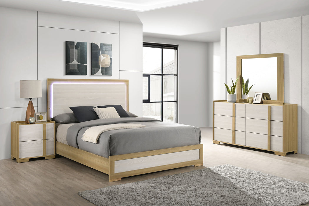 Hyland 4 & 5 Piece Bedroom Set E.King & Queen - Orbit Furniture (Richmond,BC)