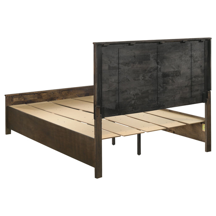 Woodmont 4 & 5 Piece E.King, Queen, & Cal;.King Bedroom Sets - Orbit Furniture (Richmond,BC)