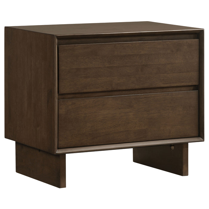 Glenwood 4 & 5 Piece Bedroom Set Eastren king & Queen - Orbit Furniture (Richmond,BC)