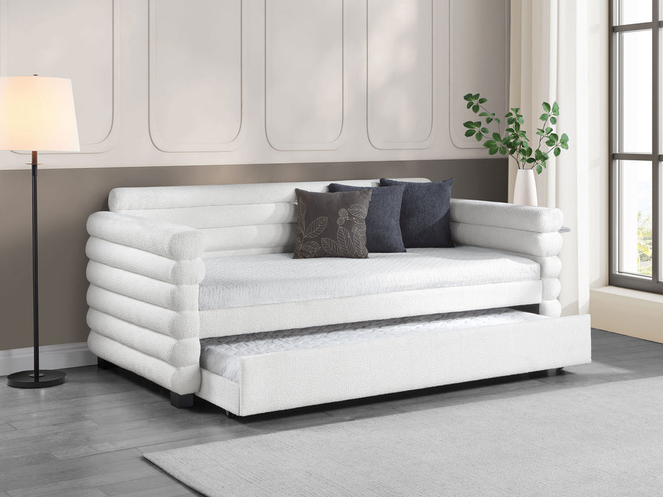 Patricia Daybed - Orbit Furniture (Richmond,BC)