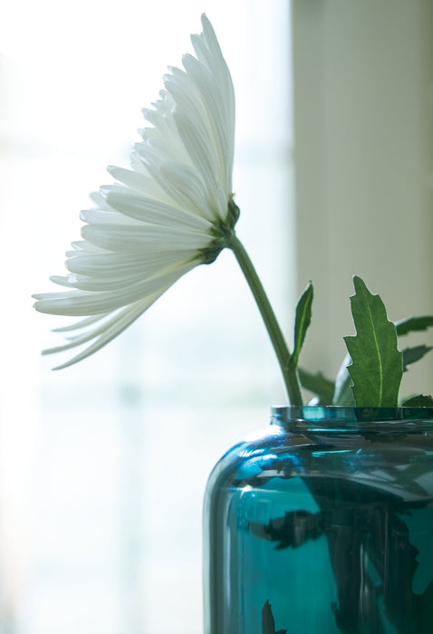 Inisland Vase - Orbit Furniture (Richmond,BC)