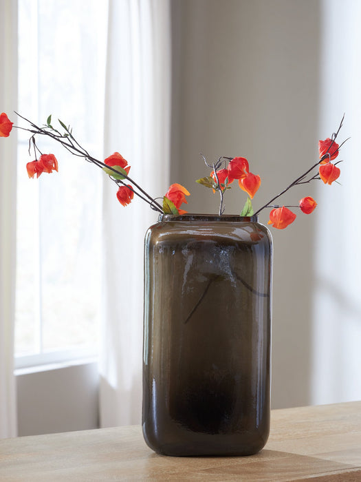 Sumner Vase - Orbit Furniture (Richmond,BC)