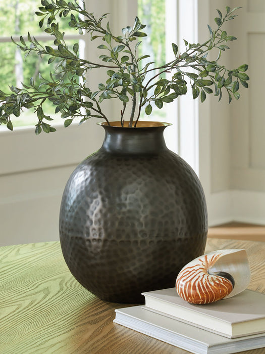 Woody Vase - Orbit Furniture (Richmond,BC)