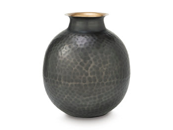 Woody Vase - Orbit Furniture (Richmond,BC)