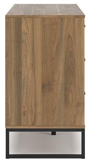 Deanlow Bedroom Package - Orbit Furniture (Richmond,BC)