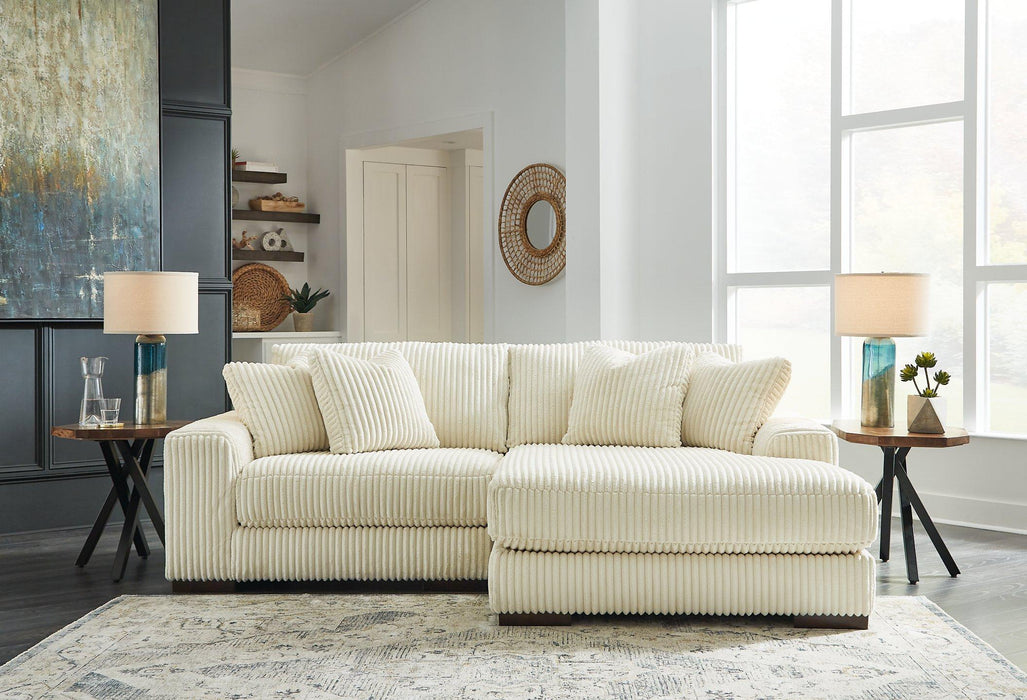 Lindyn Sectional with Chaise - Orbit Furniture (Richmond,BC)