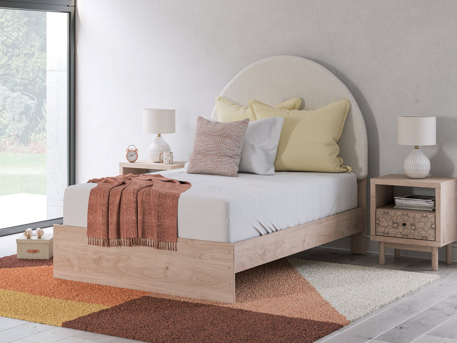 Arloster Upholstered Bed - Orbit Furniture (Richmond,BC)