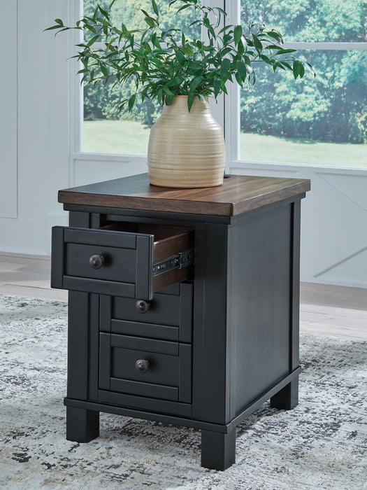 Wildenauer Chairside End Table - Orbit Furniture (Richmond,BC)